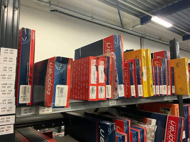 Partij automaterialen (68 verpakkingen) - afbeelding 2 van  9