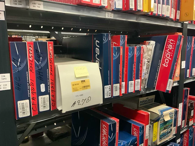 Partij automaterialen (68 verpakkingen) - afbeelding 5 van  9