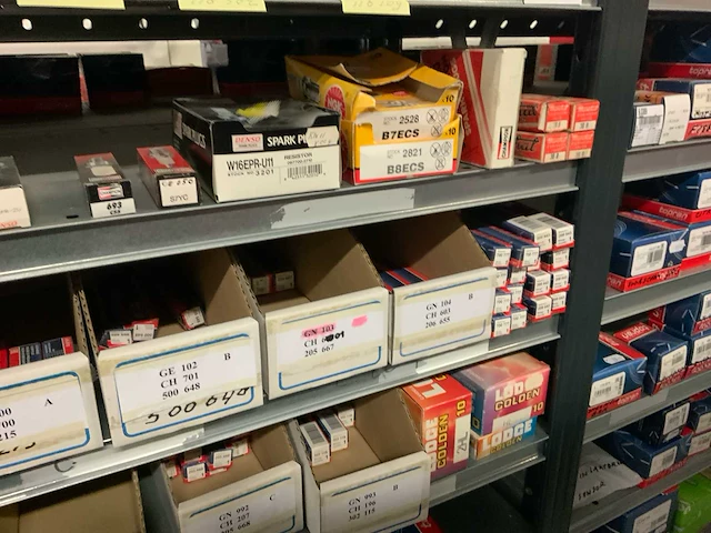 Partij automaterialen - afbeelding 13 van  14