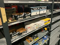 Partij automaterialen - afbeelding 3 van  8