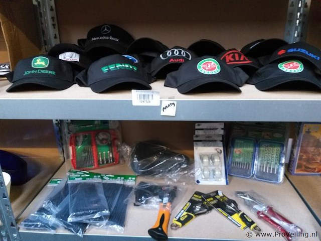 Partij automerk petten/ gereedschap - afbeelding 1 van  5
