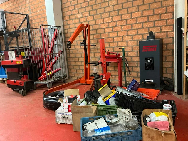 Partij automotive diagnostische apparaat - afbeelding 1 van  48