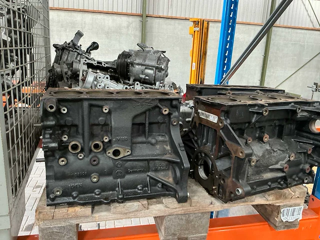 Partij automotoren (40x) - afbeelding 26 van  28