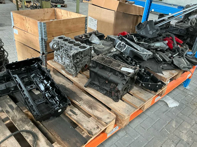 Partij automotoren (40x) - afbeelding 28 van  28