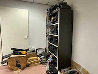 Partij autostoel-reparatiedelen (stof, armleuningen, hoofdsteunen, schuim) - afbeelding 1 van  16