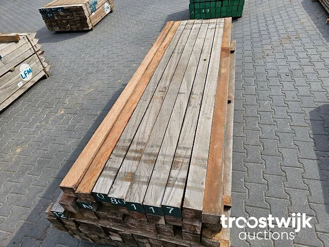 Partij azobe palen 76 stuks 250x8x8cm - afbeelding 4 van  6
