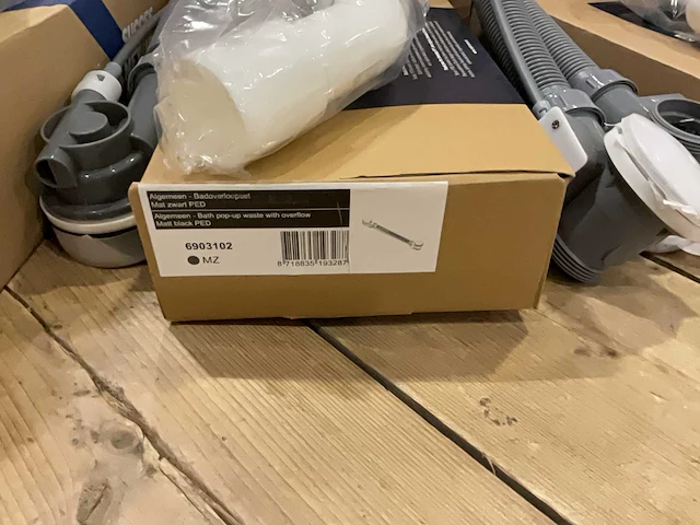 Partij bad onderdelen - afbeelding 3 van  8