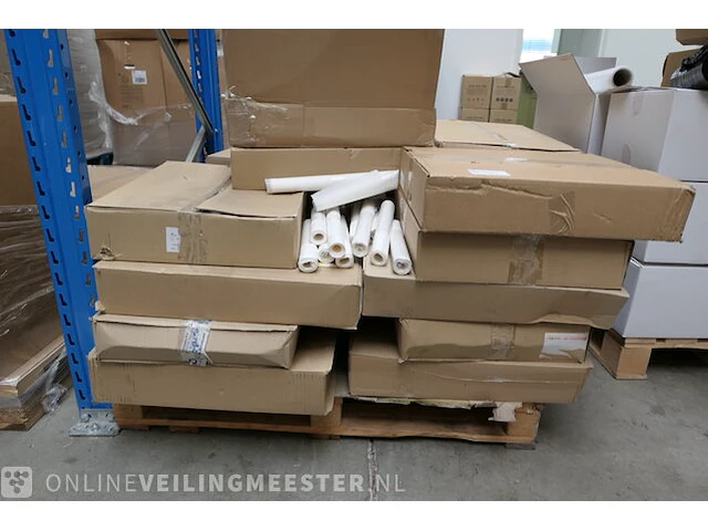 Partij bakpapier op rol - afbeelding 1 van  4