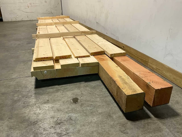 Partij balken diverse afmetingen - afbeelding 5 van  8