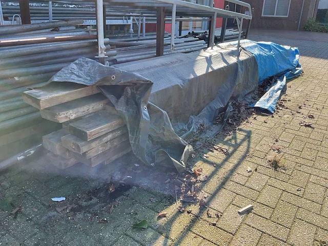 Partij balkhout - afbeelding 1 van  3