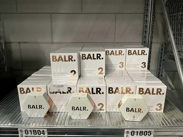 Partij balr 1/2/3 eau de parfum woman 100ml (73x) - afbeelding 1 van  7