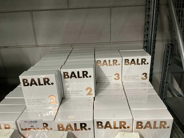 Partij balr 1/2/3 eau de parfum woman 100ml (73x) - afbeelding 3 van  7