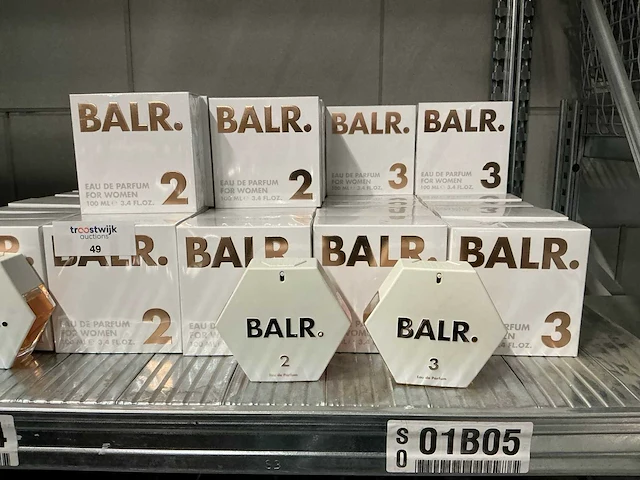 Partij balr 1/2/3 eau de parfum woman 100ml (73x) - afbeelding 6 van  7