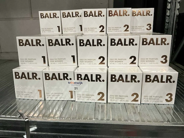 Partij balr 1/2/3 eau de parfum woman 30ml (137x) - afbeelding 3 van  5