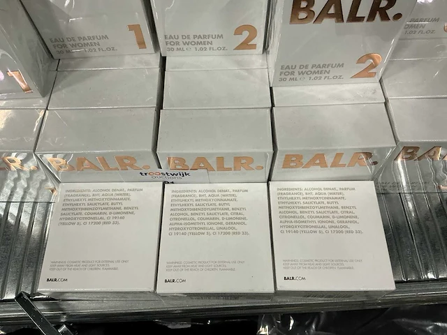 Partij balr 1/2/3 eau de parfum woman 30ml (137x) - afbeelding 4 van  5