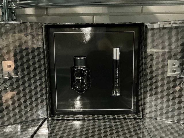 Partij balr class eau de parfum for men giftsets (44x) - afbeelding 2 van  5