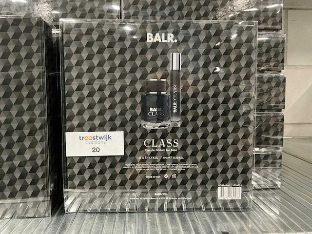 Partij balr class eau de parfum for men giftsets (44x) - afbeelding 3 van  5