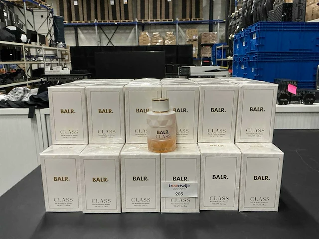 Partij balr class eau de parfum for woman 100ml (46x) - afbeelding 1 van  3