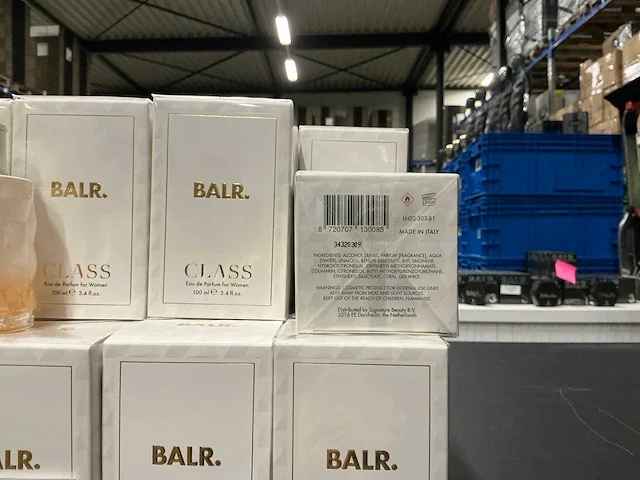 Partij balr class eau de parfum for woman 100ml (46x) - afbeelding 3 van  3