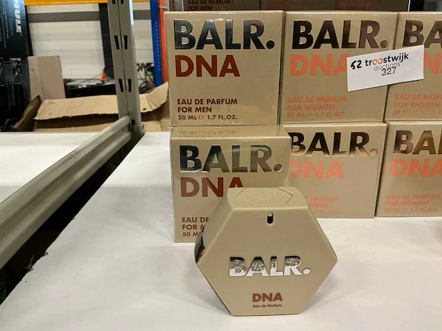 Partij balr dna eau de parfum for woman/men 50ml (52x) - afbeelding 2 van  4