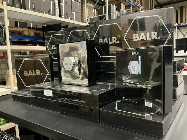 Partij balr reflect eau de parfum for men giftsets (29x) - afbeelding 2 van  4