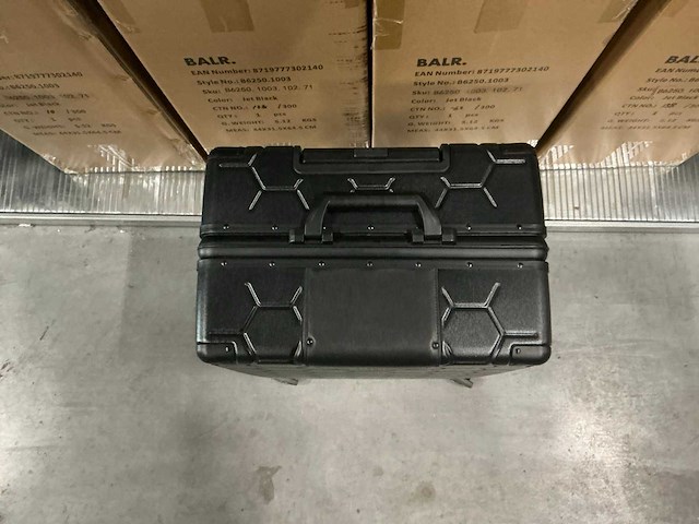 Partij balr romeo embossed hexagon suitcases m (10x) - afbeelding 2 van  7