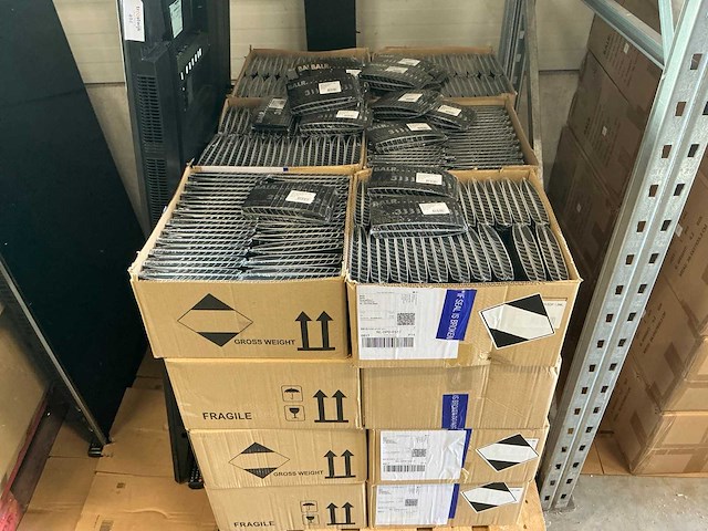 Partij balr.2&3 eau de parfum for men 1,5ml (21120x) - afbeelding 1 van  3