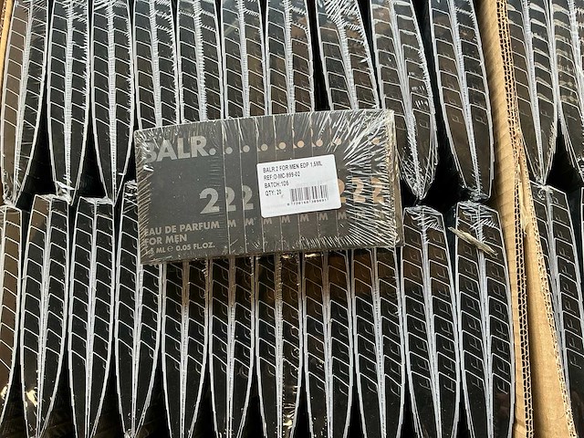 Partij balr.2&3 eau de parfum for men 1,5ml (21120x) - afbeelding 2 van  3