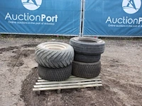 Partij banden met velg - afbeelding 1 van  1
