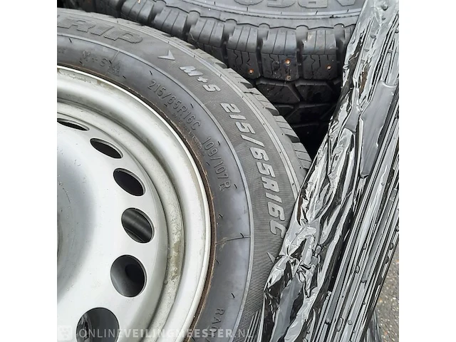 Partij banden michelin - afbeelding 2 van  12