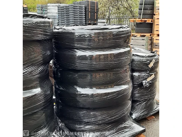 Partij banden michelin - afbeelding 10 van  12