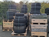 Partij banden, o.a. continental - afbeelding 1 van  10