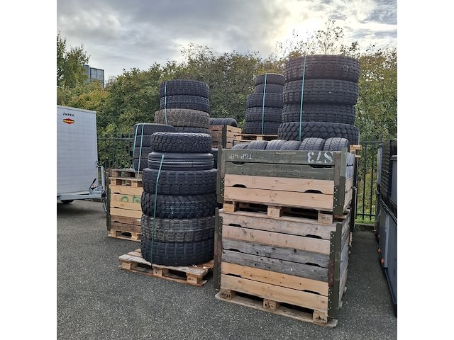 Partij banden, o.a. continental - afbeelding 3 van  10