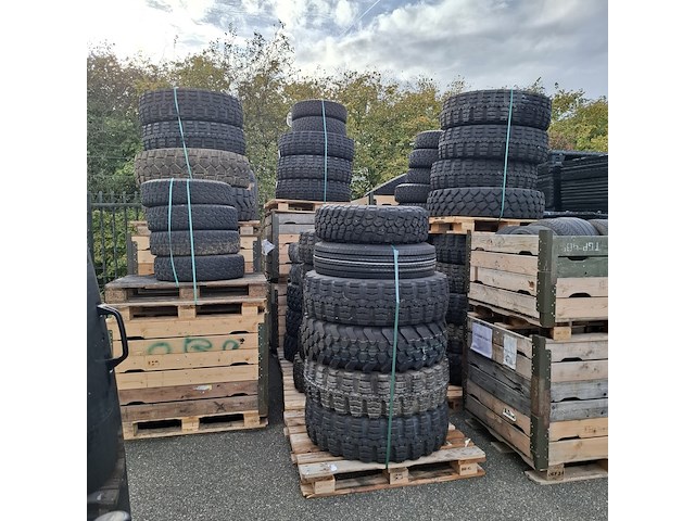 Partij banden, o.a. continental - afbeelding 4 van  10