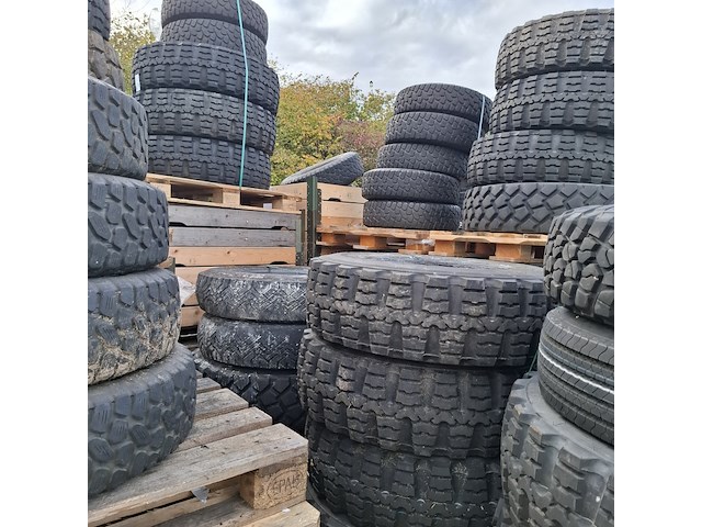 Partij banden, o.a. continental - afbeelding 10 van  10