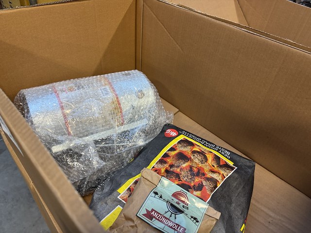 Partij barbecue toebehoren/houtskool - afbeelding 3 van  5