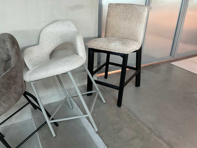 Partij barstoelen - afbeelding 1 van  31