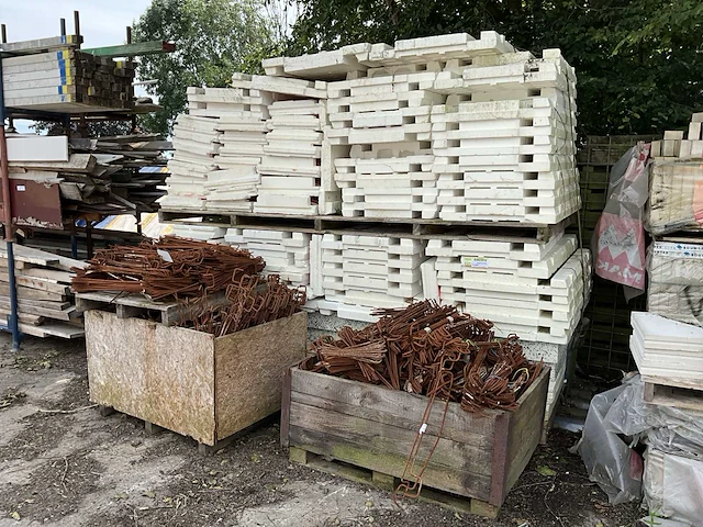 Partij bekistingsmateriaal - afbeelding 2 van  6
