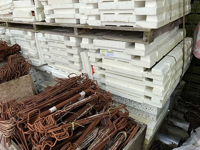 Partij bekistingsmateriaal - afbeelding 4 van  6