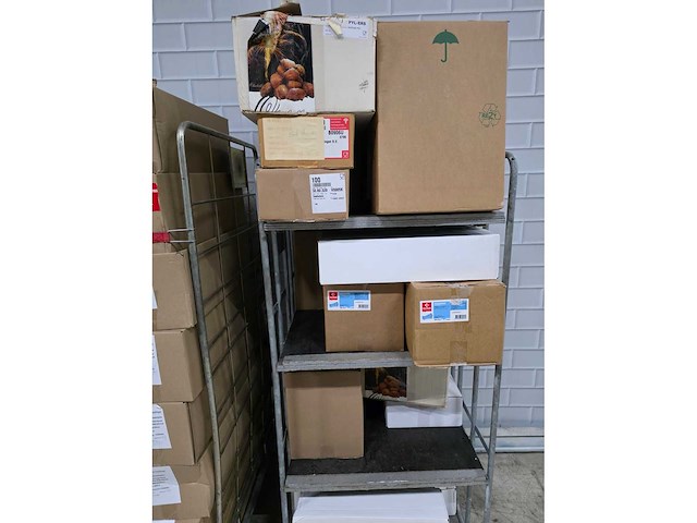 Partij beko o.a. bakkerij disposables - afbeelding 5 van  10