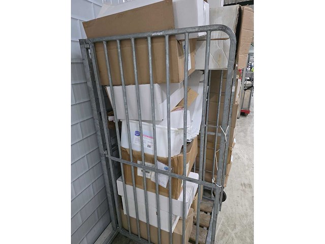 Partij beko o.a. bakkerij disposables - afbeelding 10 van  10