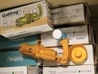 Partij bellenblaas electrick doos bekeus ruim 22 st ds 64