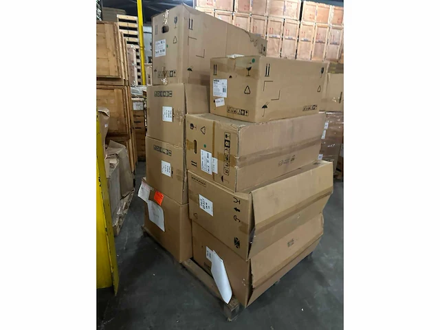 Partij best afzuigkappen en toebehoren (circa 14 pallets) - afbeelding 7 van  10