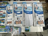 Partij bestway zwembaden en accessoires - afbeelding 1 van  4