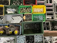 Partij bevestiging- en montagemateriaal - afbeelding 7 van  10