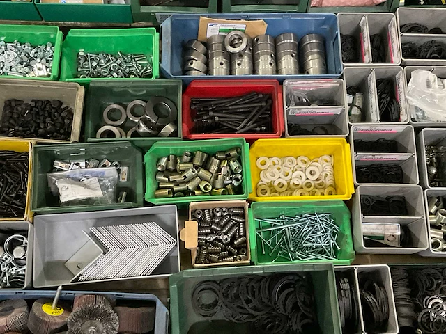 Partij bevestiging- en montagemateriaal - afbeelding 8 van  10