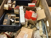 Partij bevestigingmiddelen - afbeelding 3 van  5