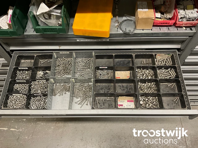 Partij bevestigings-/ en elektro-technisch materiaal - afbeelding 5 van  36
