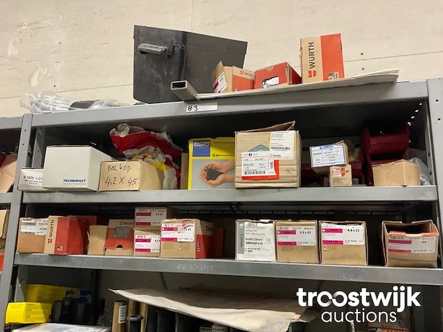 Partij bevestigings-/ en elektro-technisch materiaal - afbeelding 23 van  36