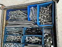 Partij bevestigingsmateriaal (bouten en moeren) - afbeelding 4 van  4